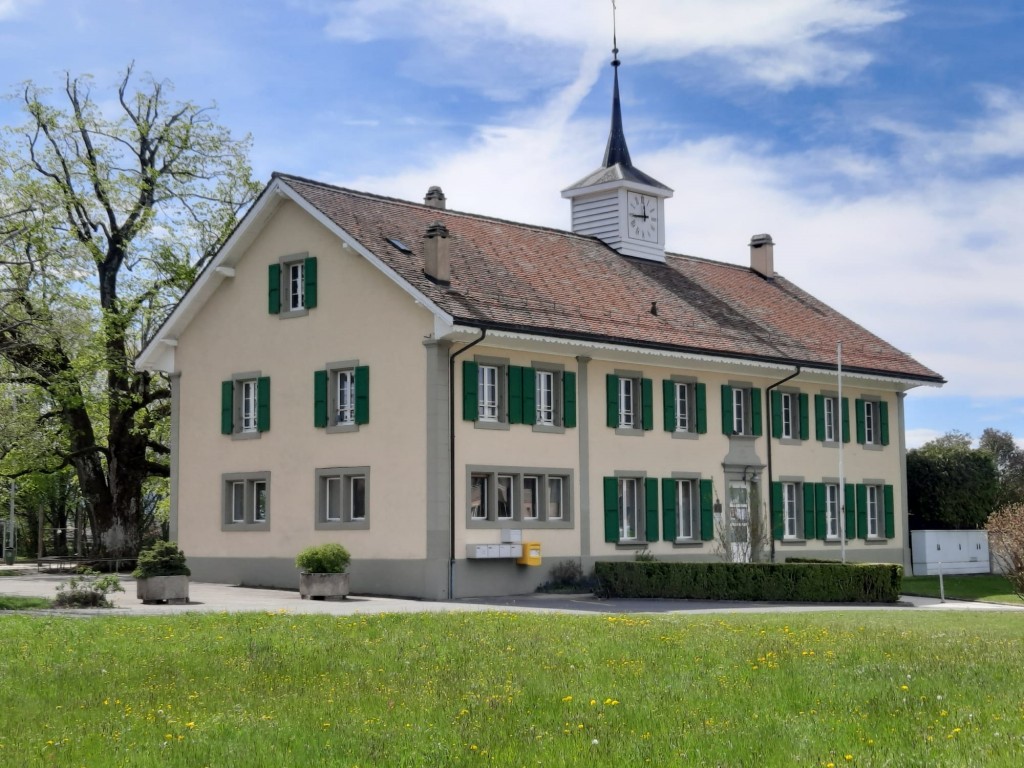 Ancien-college-Les-Cullayes