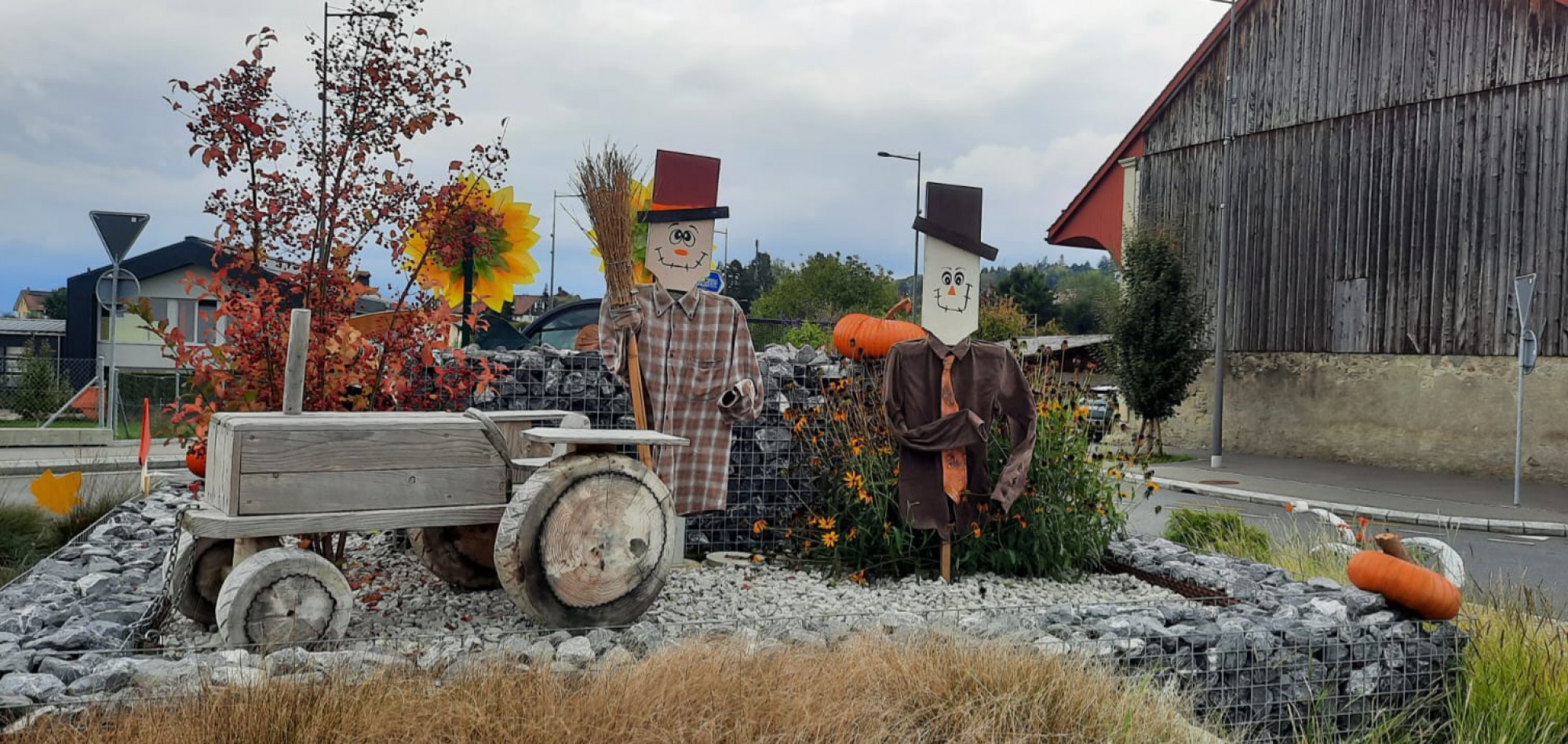 deco-automne-rondpoint.jpg